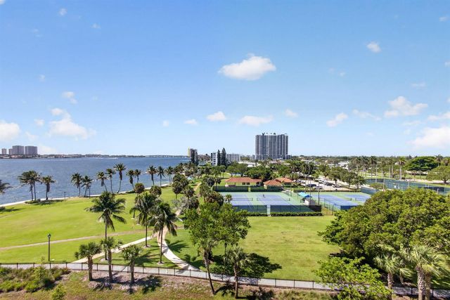 801 Lake Shore Drive 716, Lake Park, FL 33403