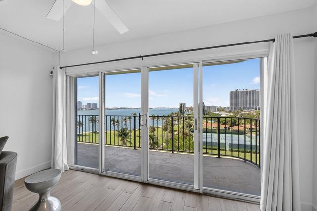801 Lake Shore Drive 716, Lake Park, FL 33403