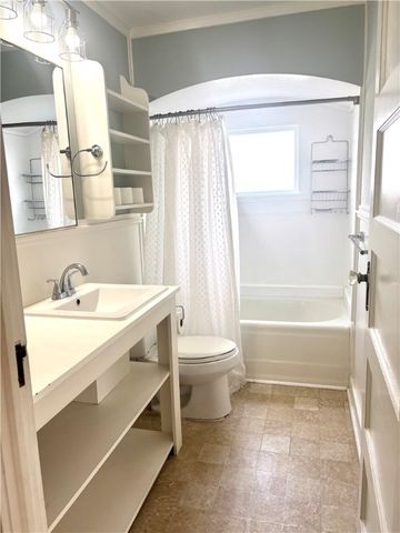 325 E Oaks Ave, Port Aransas, TX 78373