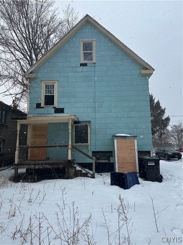 653 East Division Street, Syracuse, NY 13208