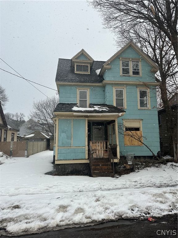 653 East Division Street, Syracuse, NY 13208