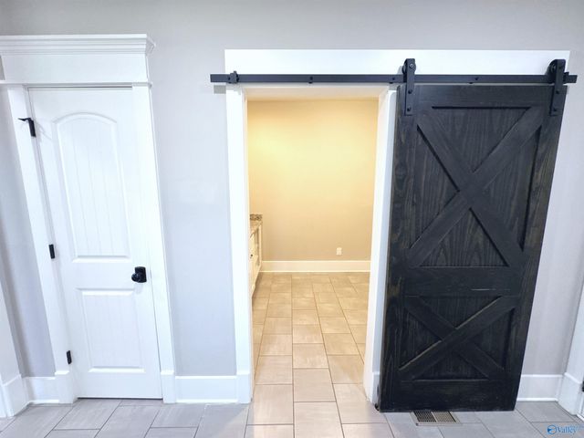 1 Sylvias Way SE, Huntsville, AL 35803