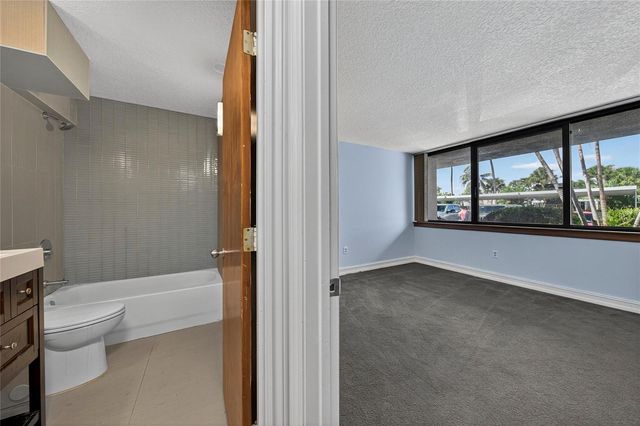 1100 SE 5th Court 53, Pompano Beach, FL 33060