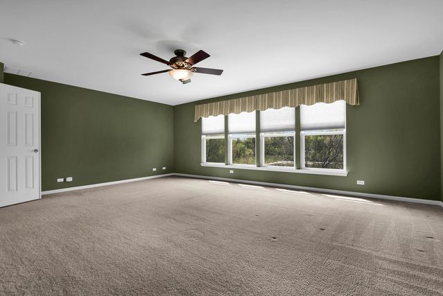1575 McClellan Drive, Lindenhurst, IL 60046