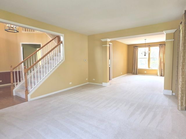 1575 McClellan Drive, Lindenhurst, IL 60046