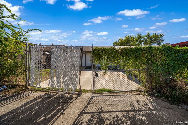 5943 FAIRBROOK, San Antonio, TX 78242