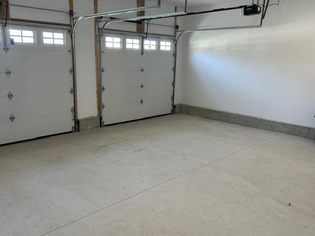 20 Doreen Court, Cranston, RI 02921