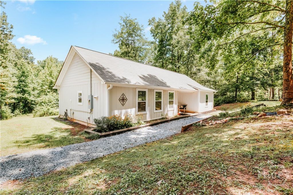 72 Terry Dee Lane, Colbert, GA 30628