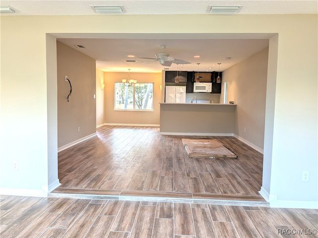 11576 W Kingfisher Court, Crystal River, FL 34429