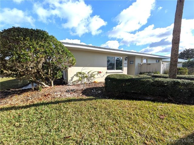 11576 W Kingfisher Court, Crystal River, FL 34429