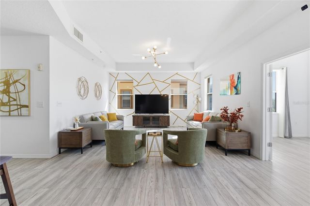 642 WELLS COURT 402, Clearwater, FL 33756