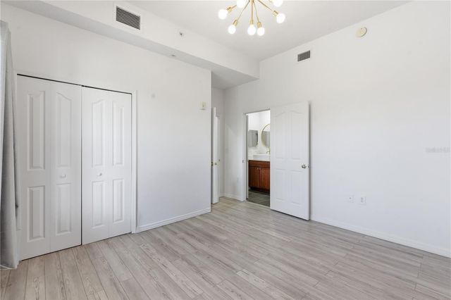 642 WELLS COURT 402, Clearwater, FL 33756