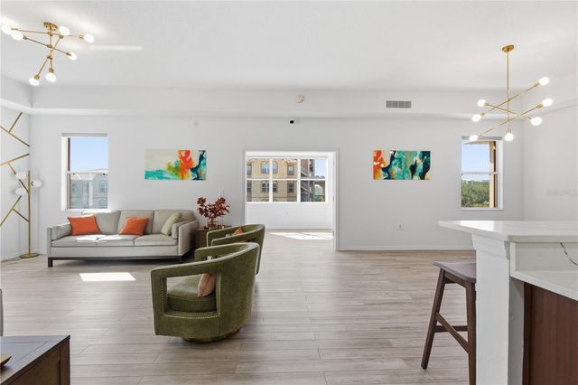 642 WELLS COURT 402, Clearwater, FL 33756