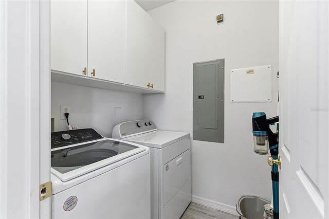 642 WELLS COURT 402, Clearwater, FL 33756