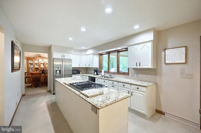 7714 PARADISE HTS, Abbottstown, PA 17301