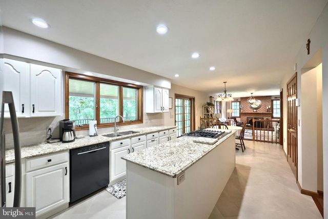 7714 PARADISE HTS, Abbottstown, PA 17301