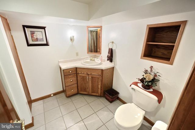 7714 PARADISE HTS, Abbottstown, PA 17301