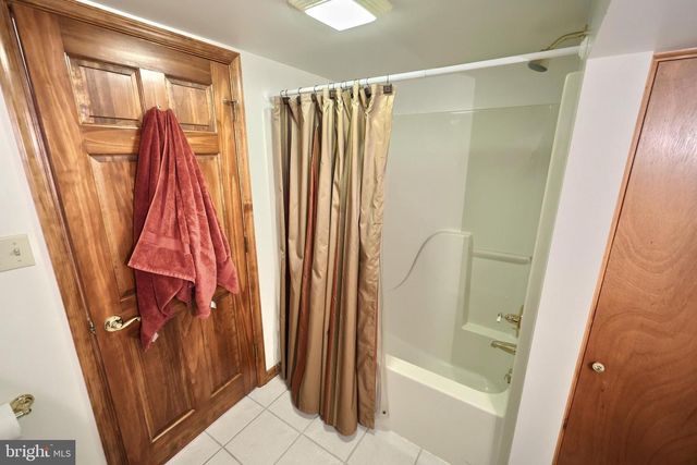 7714 PARADISE HTS, Abbottstown, PA 17301