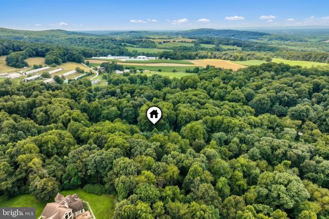 7714 PARADISE HTS, Abbottstown, PA 17301