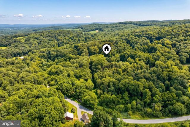 7714 PARADISE HTS, Abbottstown, PA 17301