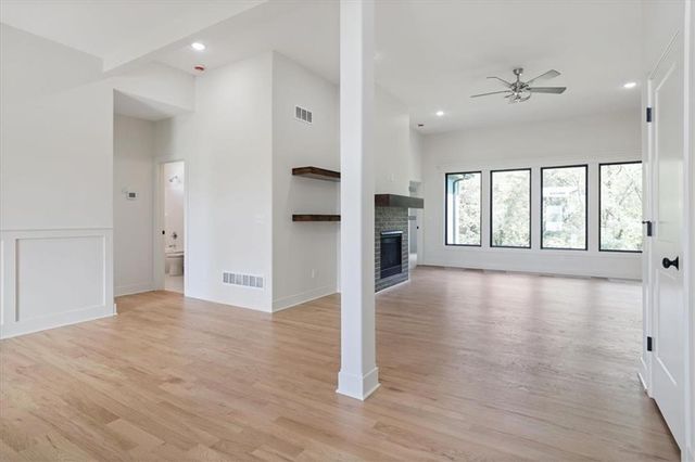 604 Blackhawke Drive, Smithville, MO 64089