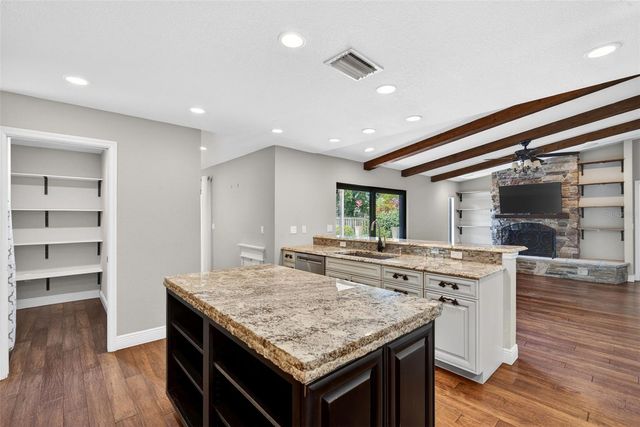 3695 COUNTRY PLACE BOULEVARD, Sarasota, FL 34233