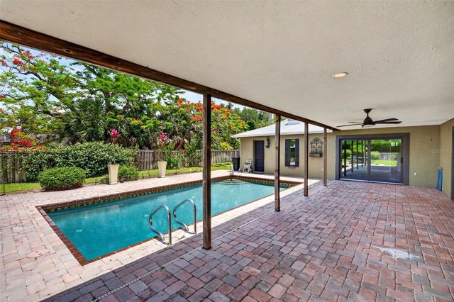 3695 COUNTRY PLACE BOULEVARD, Sarasota, FL 34233
