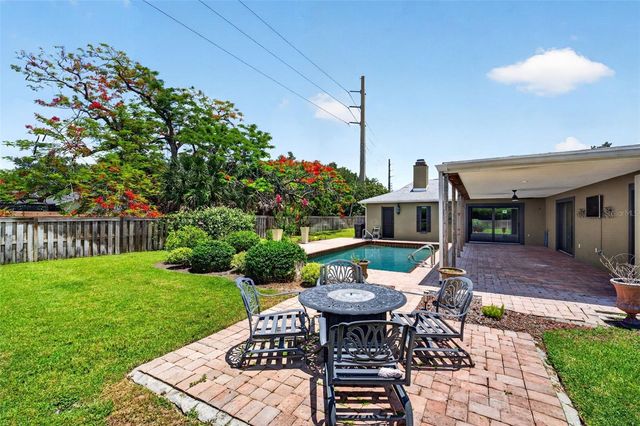 3695 COUNTRY PLACE BOULEVARD, Sarasota, FL 34233