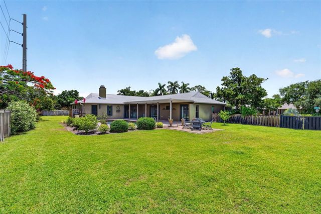 3695 COUNTRY PLACE BOULEVARD, Sarasota, FL 34233