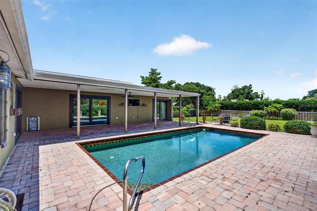 3695 COUNTRY PLACE BOULEVARD, Sarasota, FL 34233