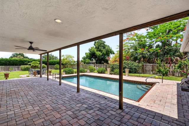 3695 COUNTRY PLACE BOULEVARD, Sarasota, FL 34233