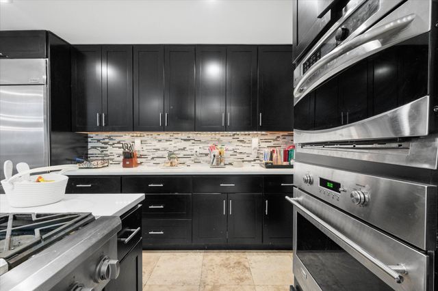 811 Turnberry Drive, Mansfield, TX 76063