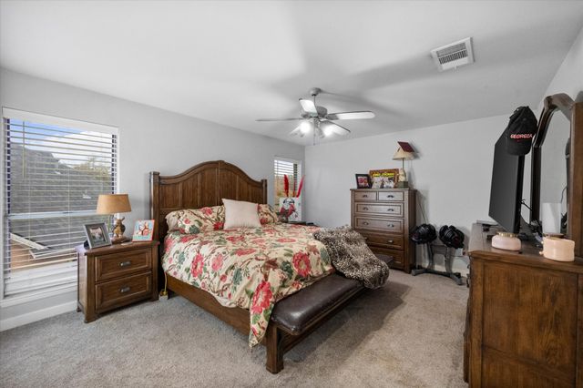 811 Turnberry Drive, Mansfield, TX 76063