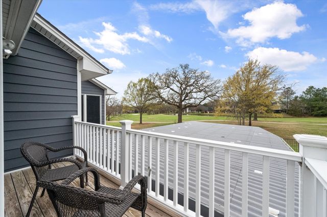 811 Turnberry Drive, Mansfield, TX 76063