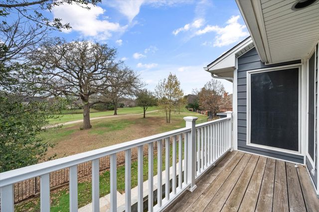 811 Turnberry Drive, Mansfield, TX 76063