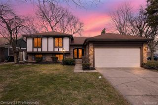 46300 Gainsborough Drive, Canton Charter Township, MI 48187