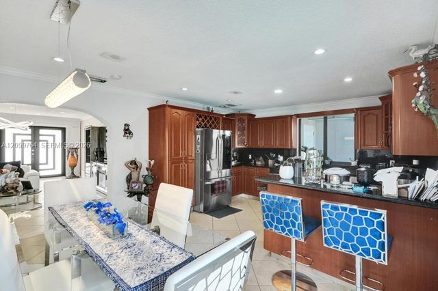 2711 SW 117th Ct, Miami, FL 33175