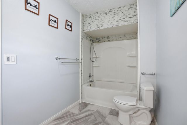 4148 Bryant Avenue N, Minneapolis, MN 55412