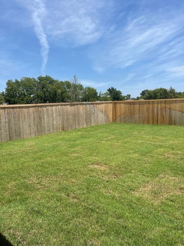 2423 Montgomery Street, Sherman, TX 75090