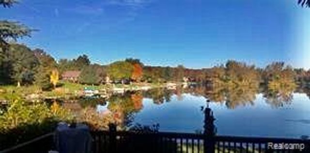 10418 KING Road, Springfield Twp, MI 48350