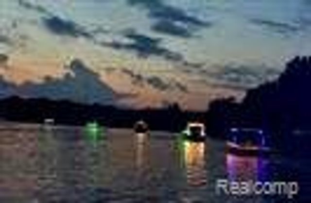 10418 KING Road, Springfield Twp, MI 48350