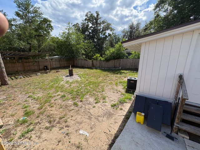 8326 GALVESTON Avenue, Jacksonville, CA 32211