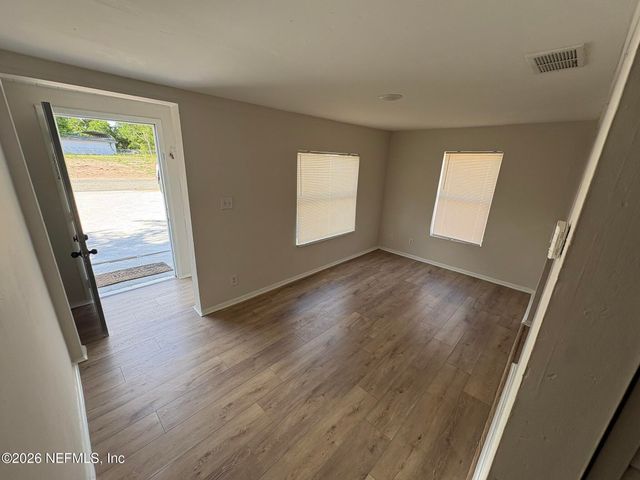 8326 GALVESTON Avenue, Jacksonville, CA 32211