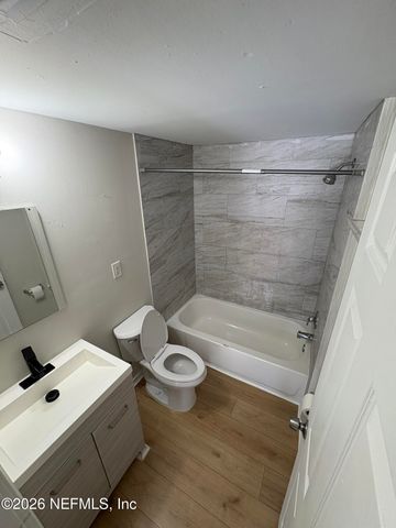 8326 GALVESTON Avenue, Jacksonville, CA 32211