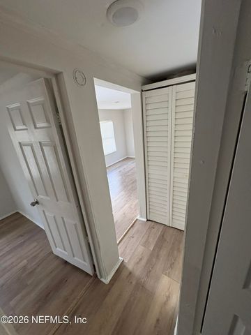 8326 GALVESTON Avenue, Jacksonville, CA 32211