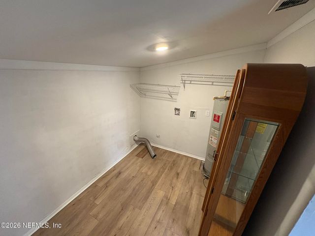 8326 GALVESTON Avenue, Jacksonville, CA 32211