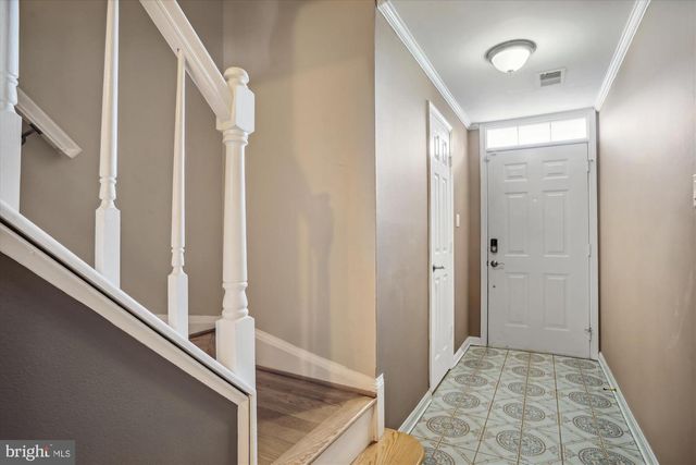 2816 BRIER POND CIR, Woodbridge, VA 22191