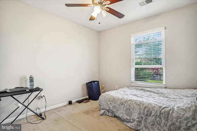 2816 BRIER POND CIR, Woodbridge, VA 22191