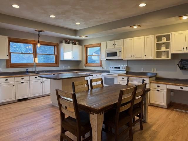 W630 Golf Course Road, Brodhead, WI 53520