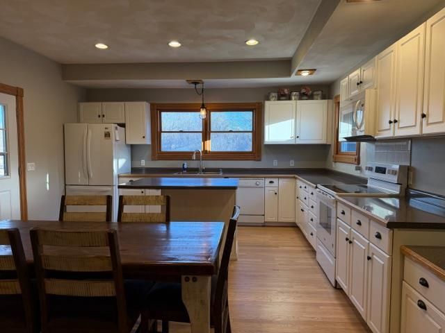 W630 Golf Course Road, Brodhead, WI 53520